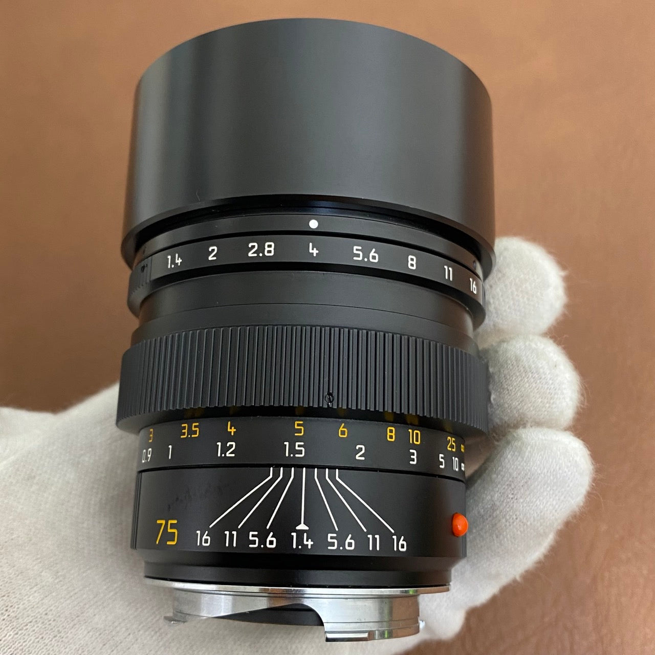 Summilux M75mm f1.4 フード組み込み メンテンス済み LEICA Summilux M75mm f1.4 フード組み込み – まるかめら