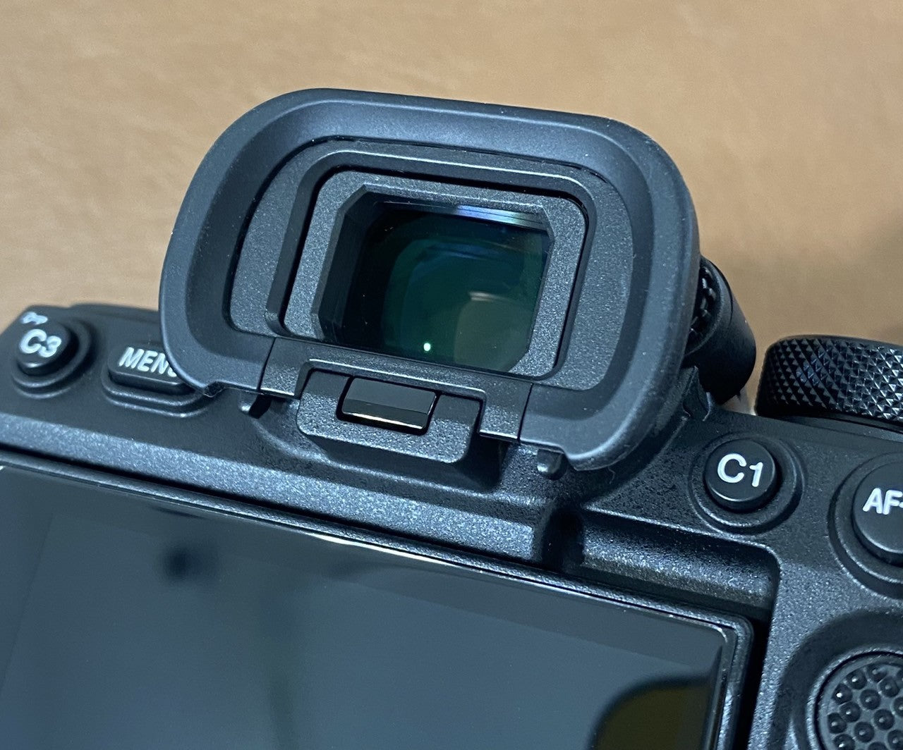 SONY α7SIII ボディ ILCE-7SM3 付属品完備 – まるかめら