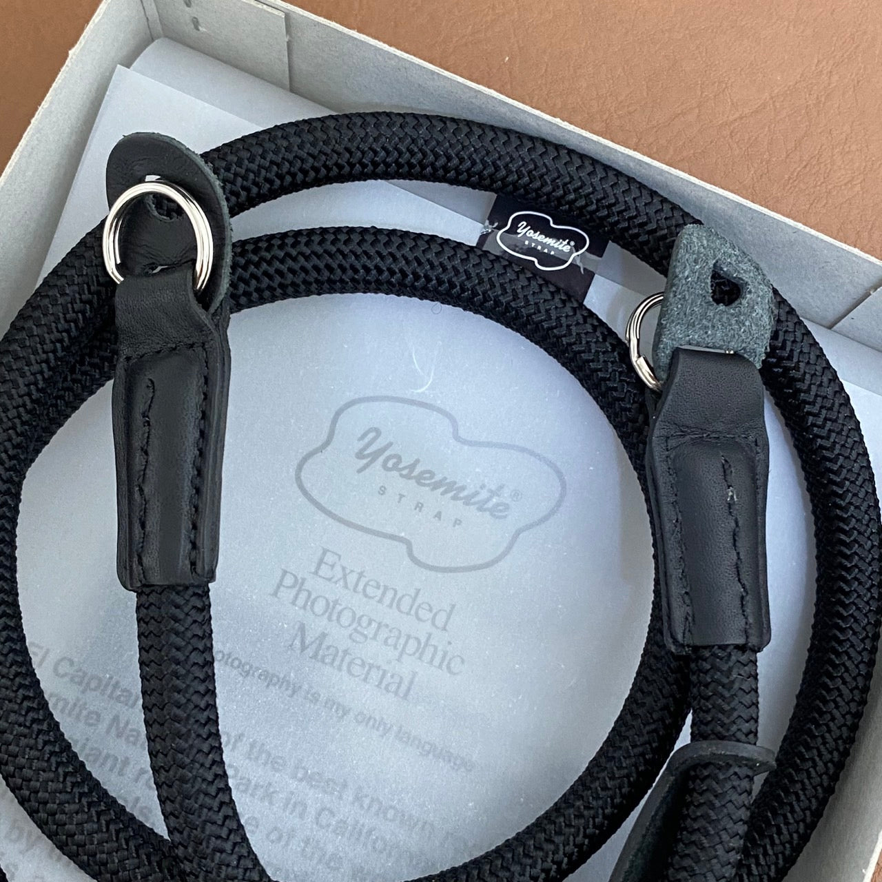 YOSEMITE CAMERA STRAP 111cm MAD BLACK