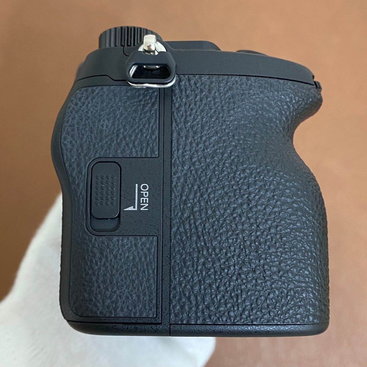 SONY α7IV ボディ ILCE-7M4 付属品完備 α7IV到着 気になる付属品は？開梱レビュー！ 液晶保護ガラスも