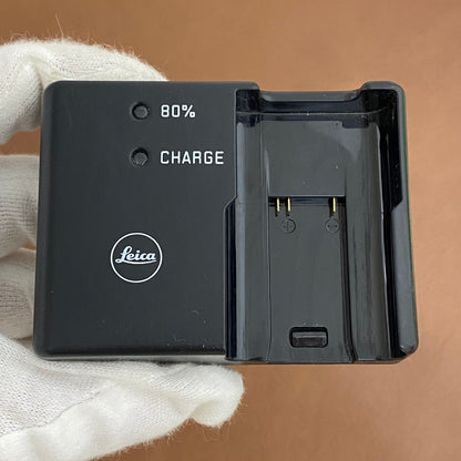 LEICA14470 コンパクトチャージャー(M8/M9/MM/M-E220対応）
