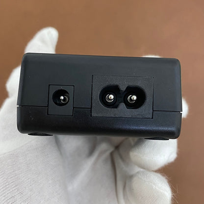 LEICA14470 コンパクトチャージャー(M8/M9/MM/M-E220対応）