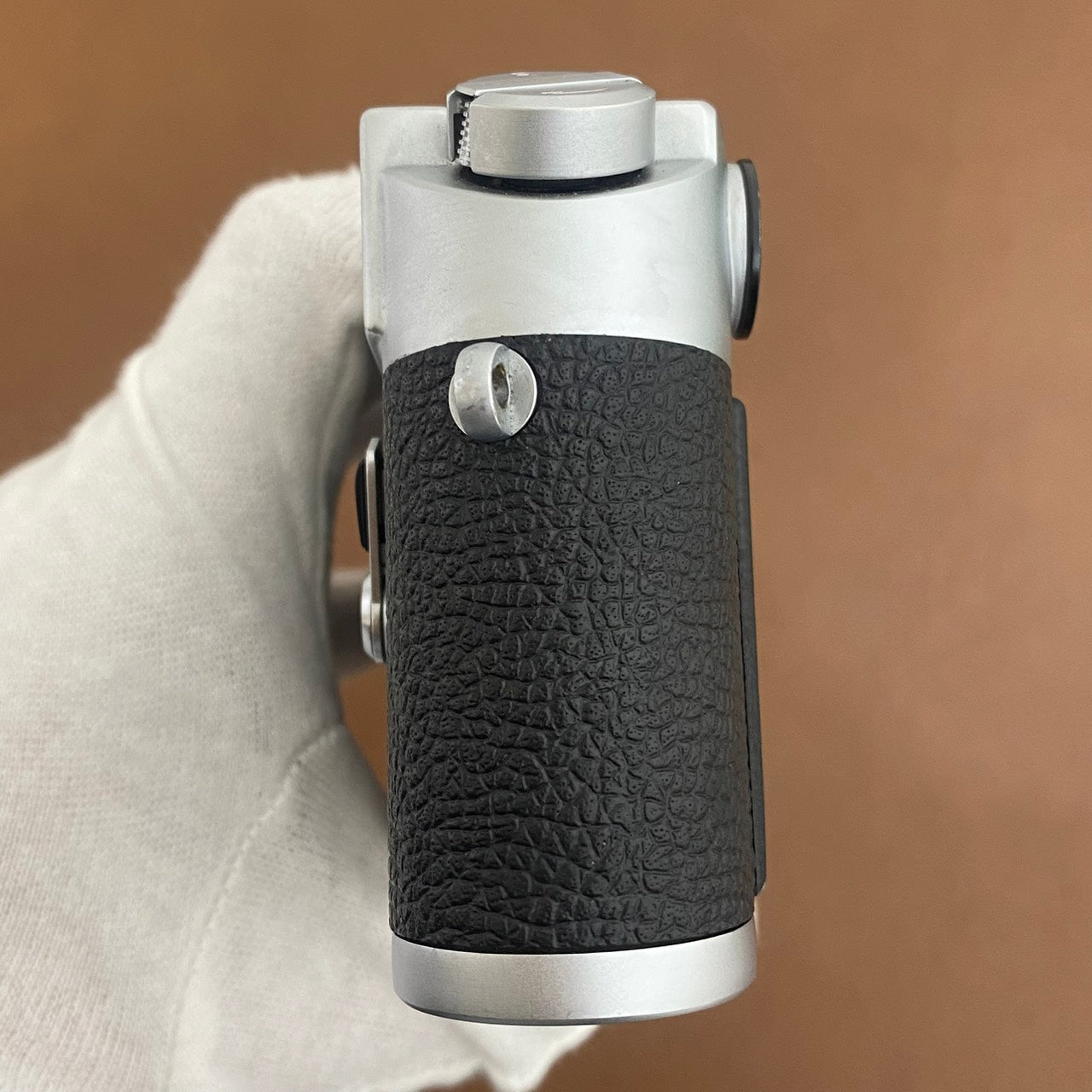 LEICA M4 Silver Chrome 1969年製 メンテンス済み – まるかめら