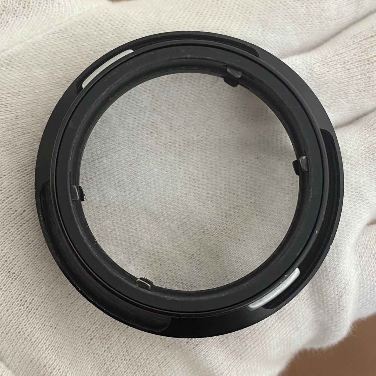 LEICA 12585 M35mm/M50mm用 E39 フード LEICA 12585 M35mm/M50mm用 フード E39 – まるかめら