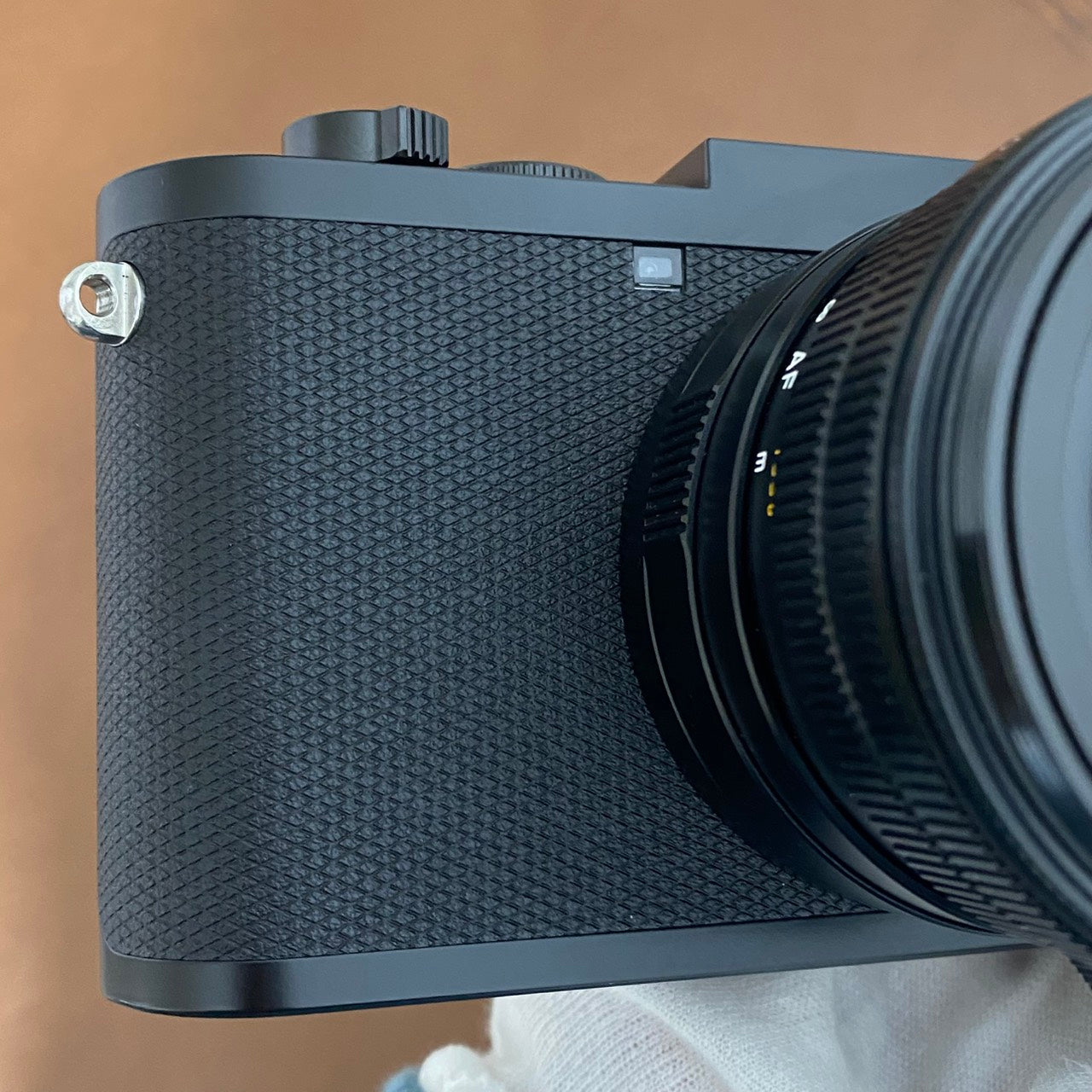 leica q2 箱有り LEICA Q2 箱付き – まるかめら