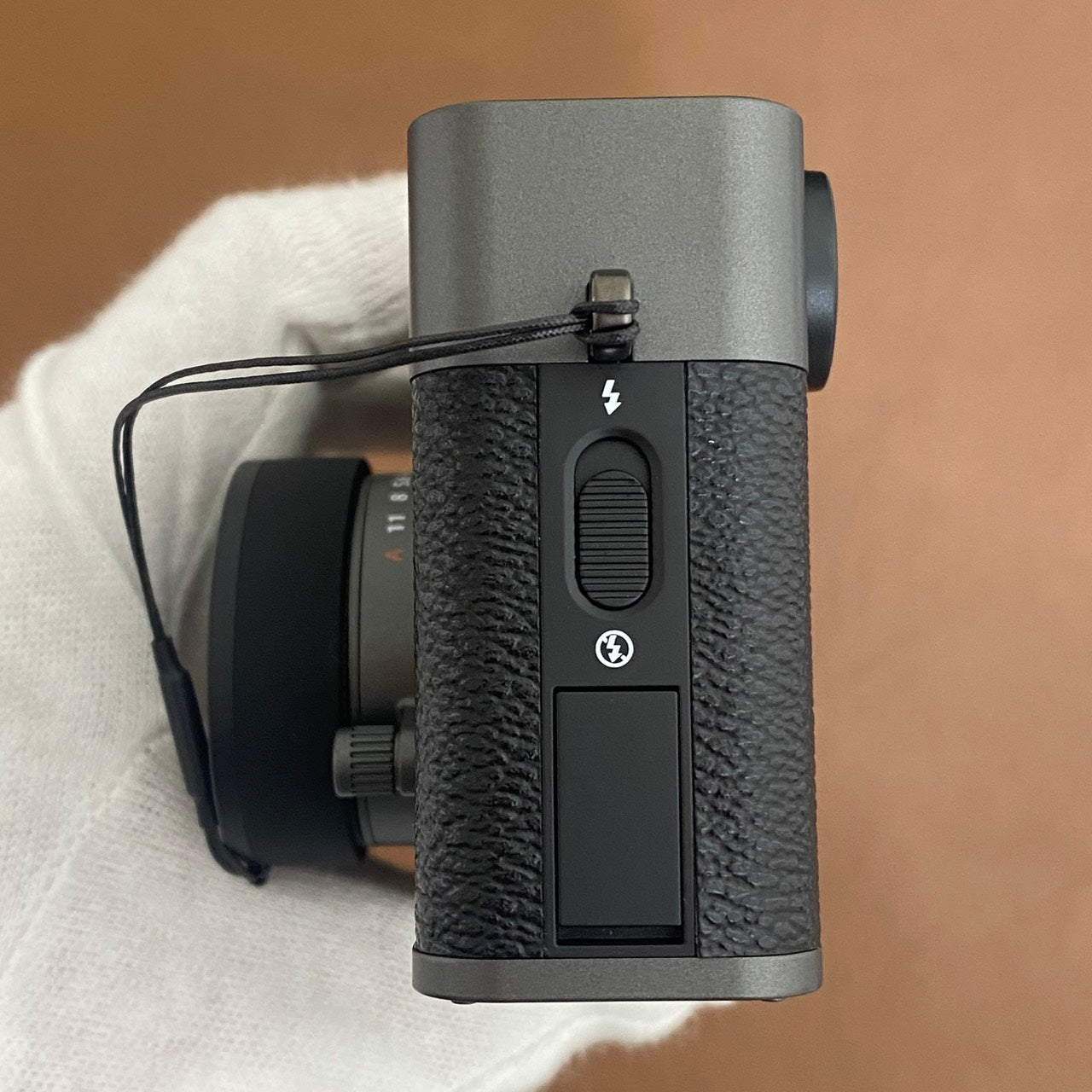 FUJIFILM X half X-HF1 チャコールシルバー