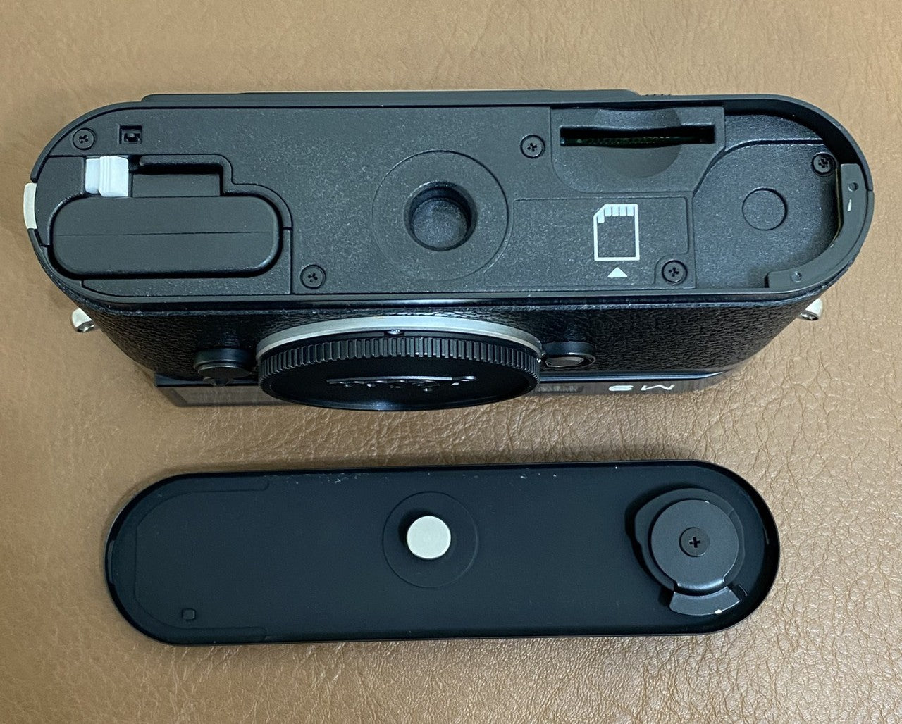 LEICA M9 Black Paint センサー対策済み 2024年9月OH済み – まるかめら