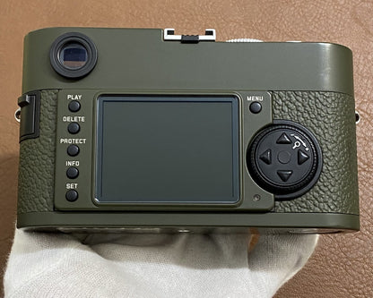 LEICA M8.2 Safari 500台限定