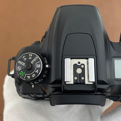 Nikon D7500 18-140 VR レンズキット