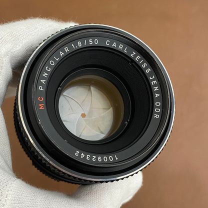 Carl Zeiss Jena  Pancolar MC 50mm f1.8 M42
