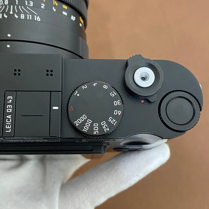 LEICA Q3 43