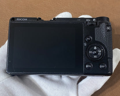 RICOH GR III