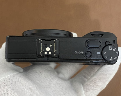 RICOH GR III