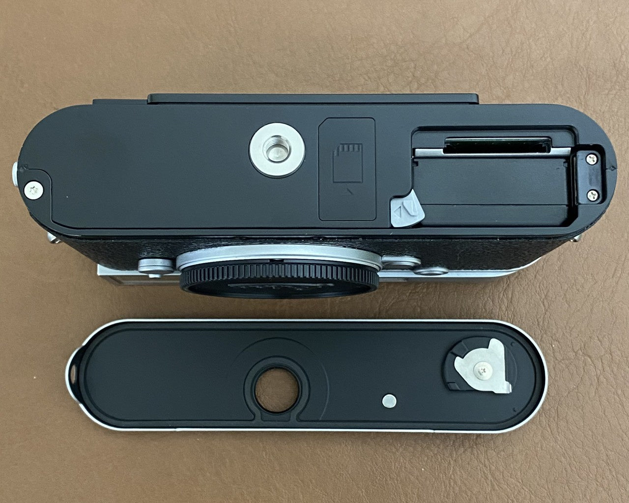 LEICA M10-R Silver Chrome 付属品完備