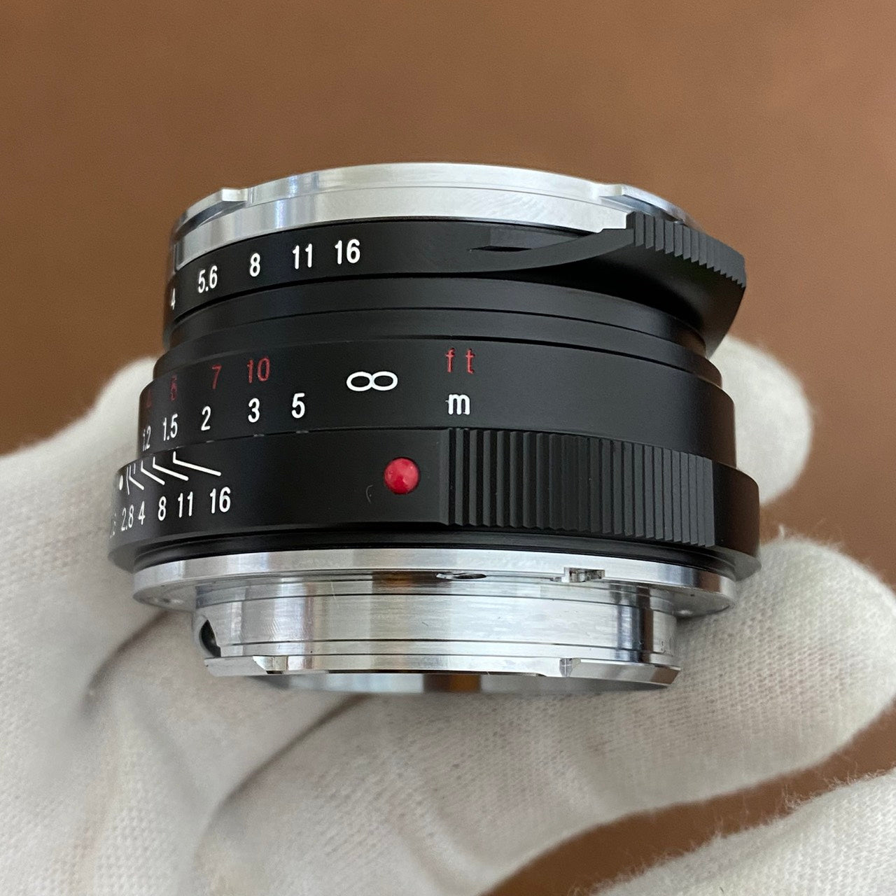 Voigtlander NOKTON classic 40mm F1.4 MC VM