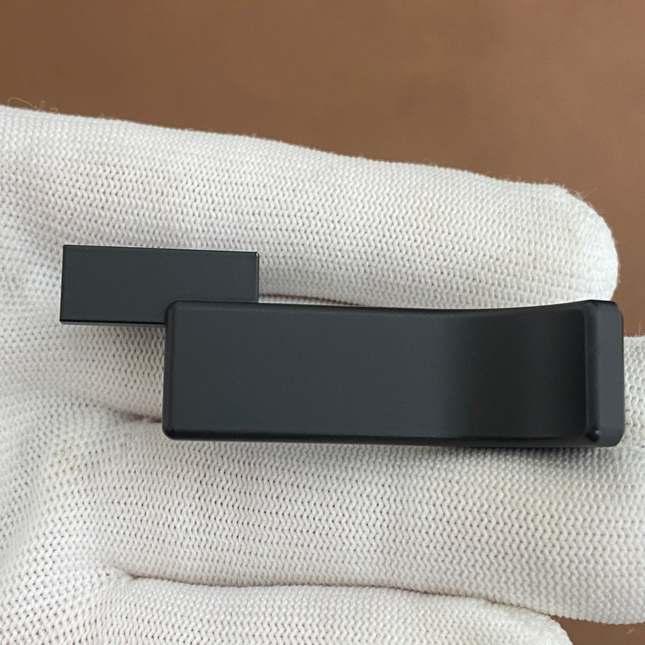 LEICA M11用 サムレスト ブラック 24030 – まるかめら