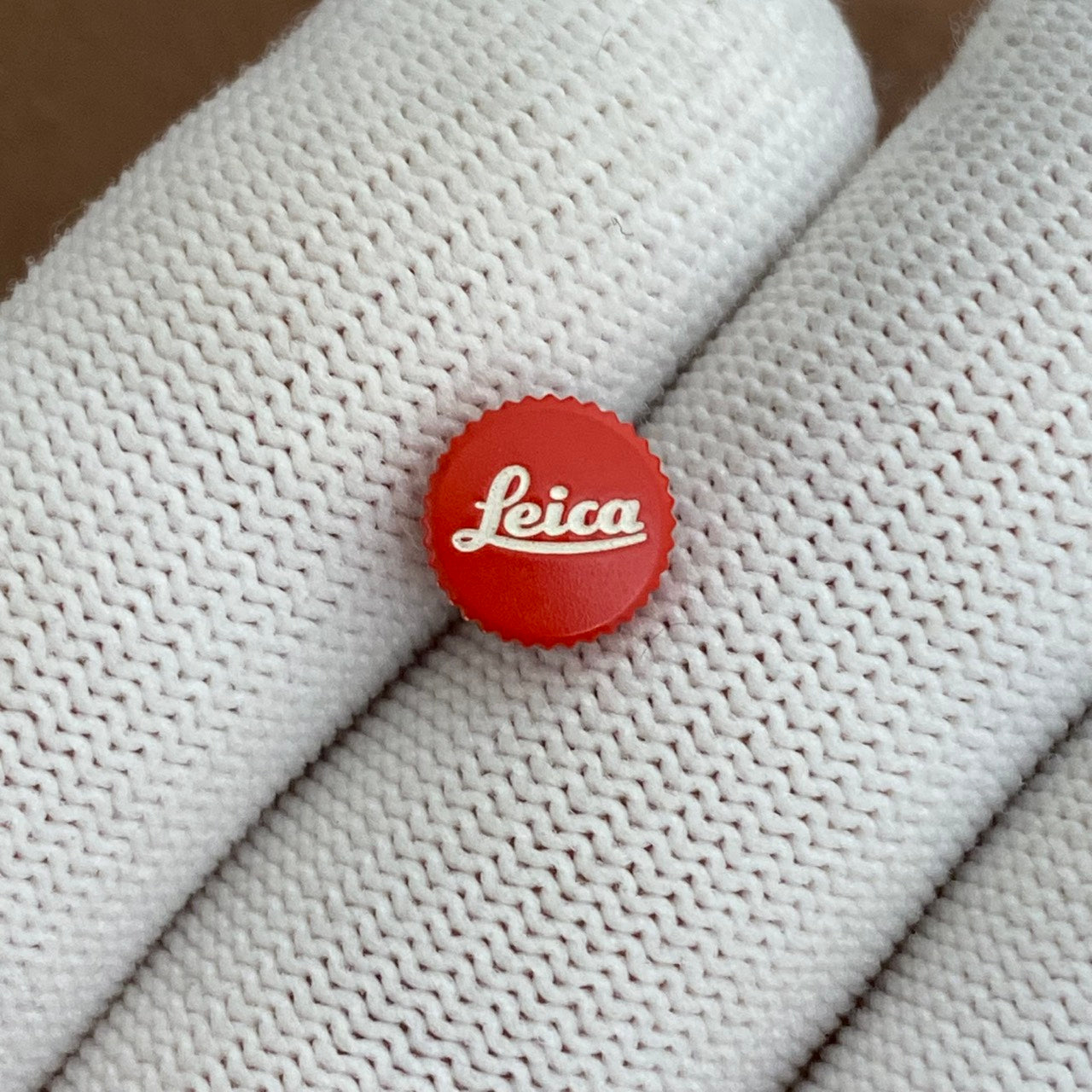 LEICA レリーズボタン  8mm レッド 14014 箱付き