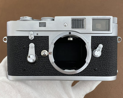 LEICA M2-R Silver Chrome R刻印入り OH済み