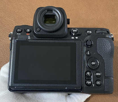 Nikon Z8 ボディ 箱付き