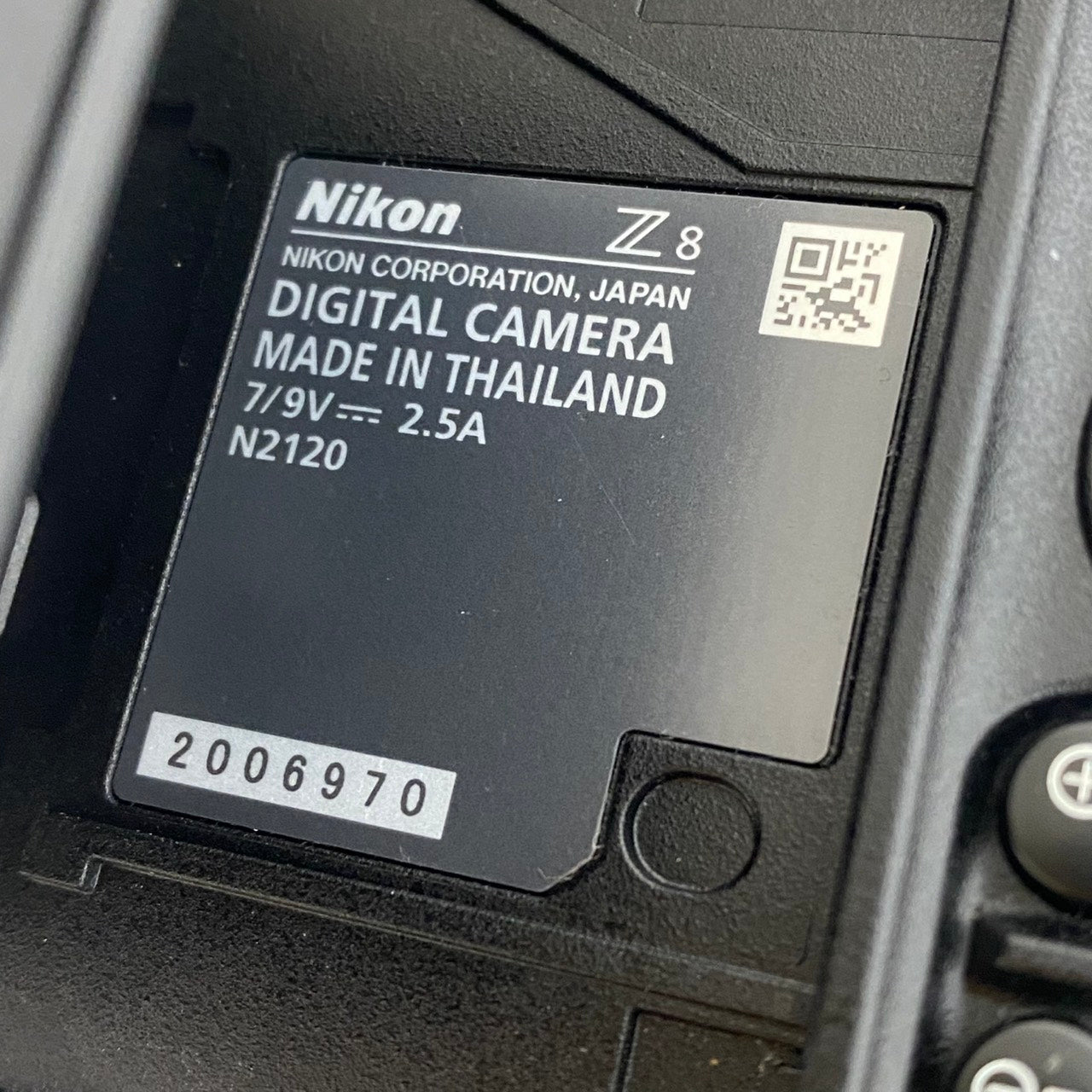 Nikon Z8 ボディ 箱付き