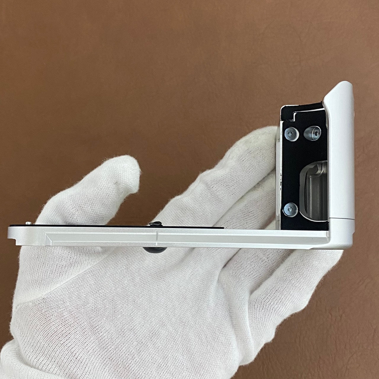 Helium Design lab He11 Handgrip for Leica M11 Silver モジュラーグリップ