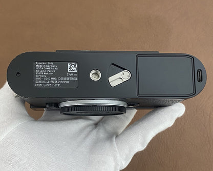 LEICA M11 Glossy Black Paint Version JP 2025年製