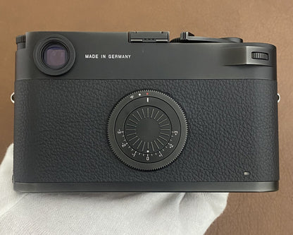 LEICA M10-D