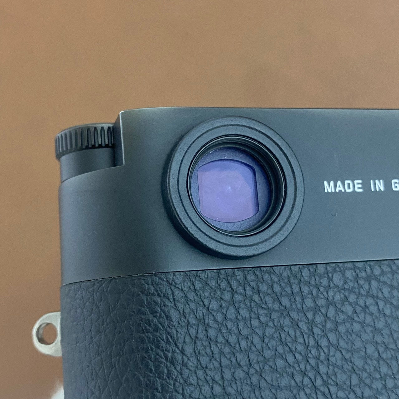 LEICA M10-D