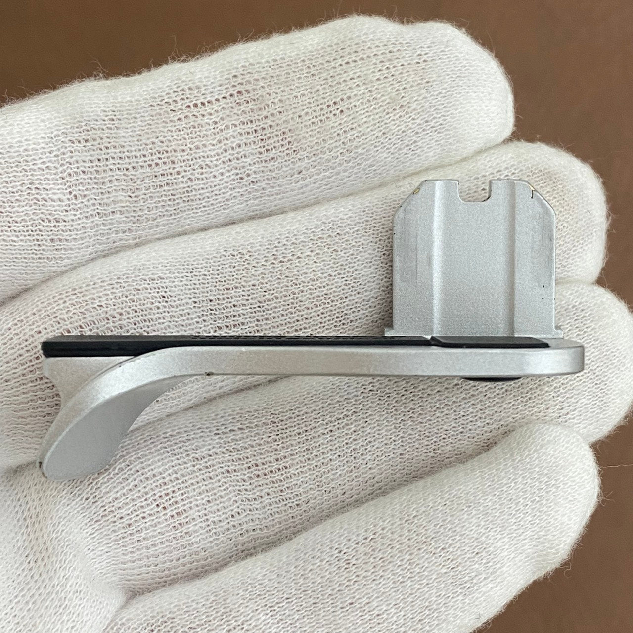 Thumbs Up EP-1S M8/M9/MM/M-E用 シルバー