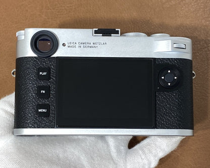LEICA M11 Silver Chrome Version JP 20203 箱付き