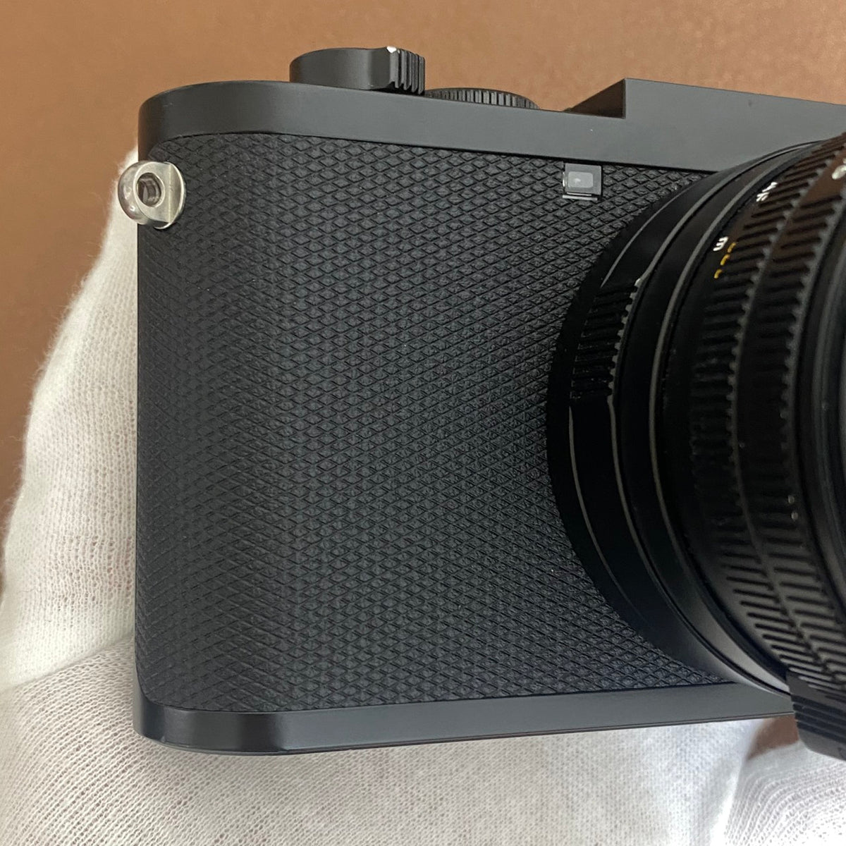 LEICA Q2