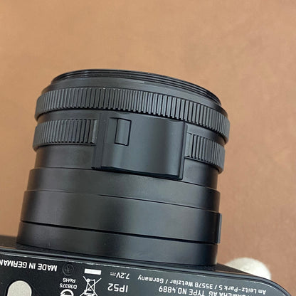 LEICA Q2