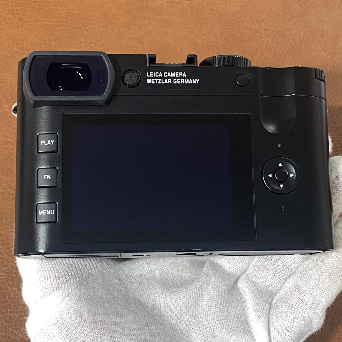 LEICA Q2