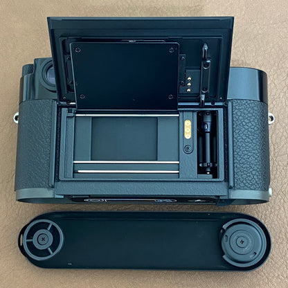 LEICA MP 0.72 Black Paint, Made in 2021, Excellent Condition