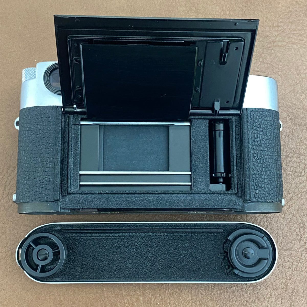 LEICA M2-R Silver Chrome R刻印入り 1969年製 メンテナンス済み 美品 箱付き