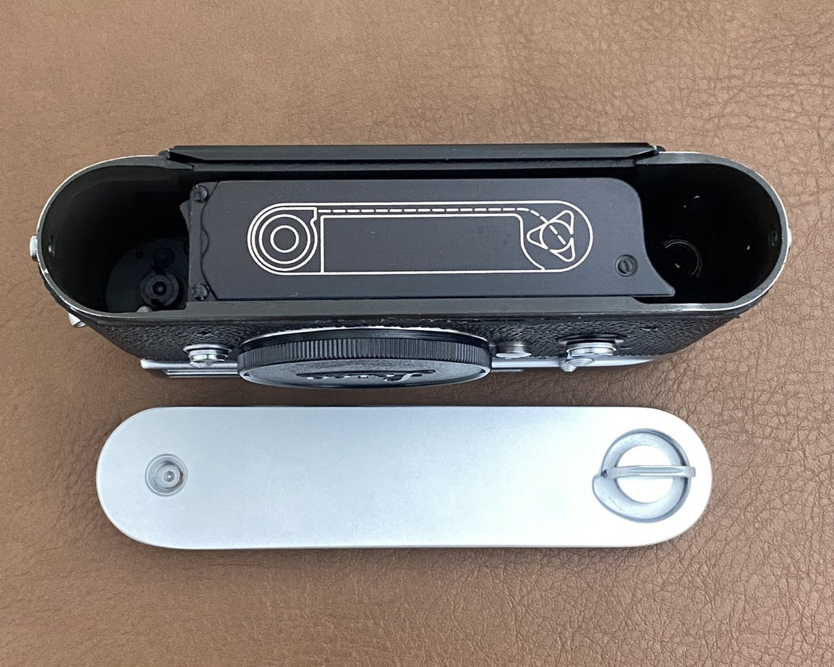 LEICA M2-R Silver Chrome R刻印入り 1969年製 メンテナンス済み 美品 箱付き